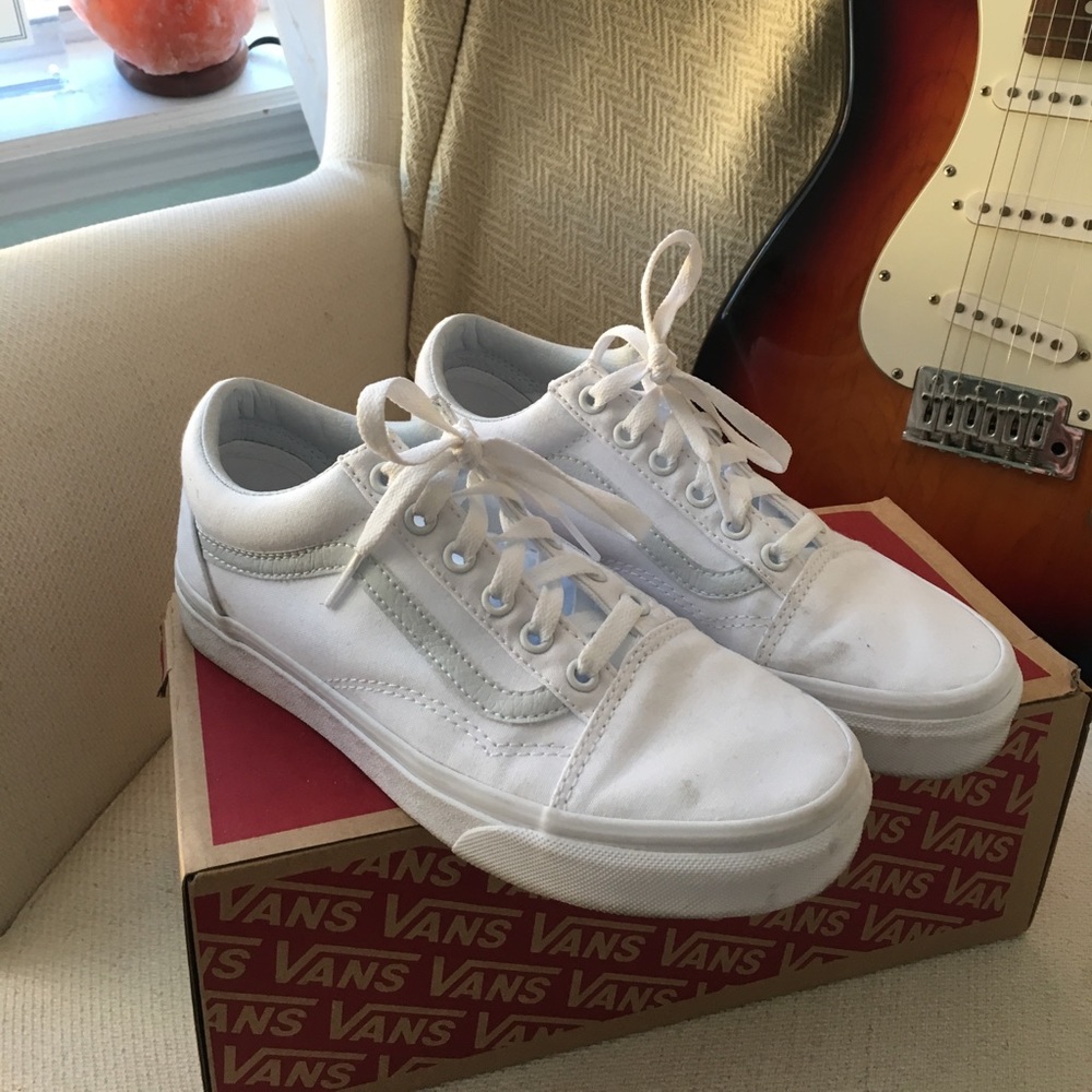 White Old Skool Vans (7.5W / 6M)